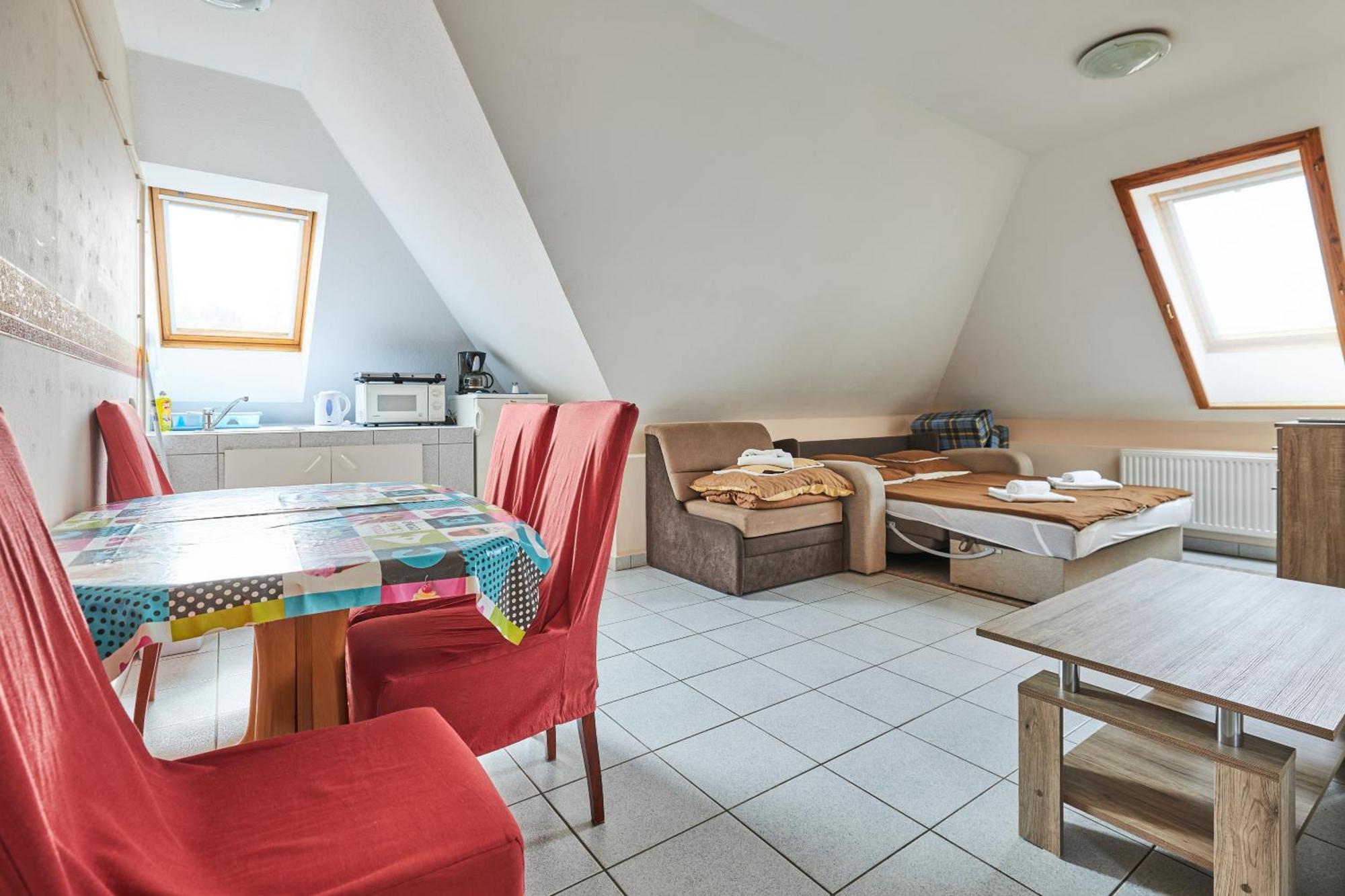 Ada Apartmanhaz Хайдусобосло Экстерьер фото